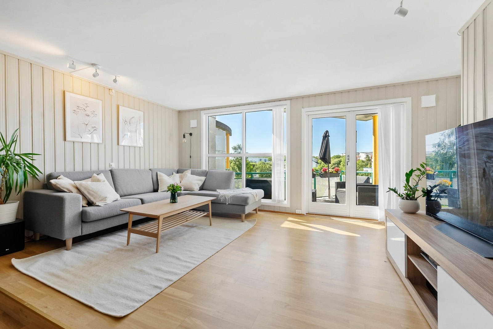 Borettslaget har utført flere oppgraderingeri perioden 2019-2023, bl.a. rørfornying, nytt tak og oppussing av endeveggene på blokkene. Galleribilde