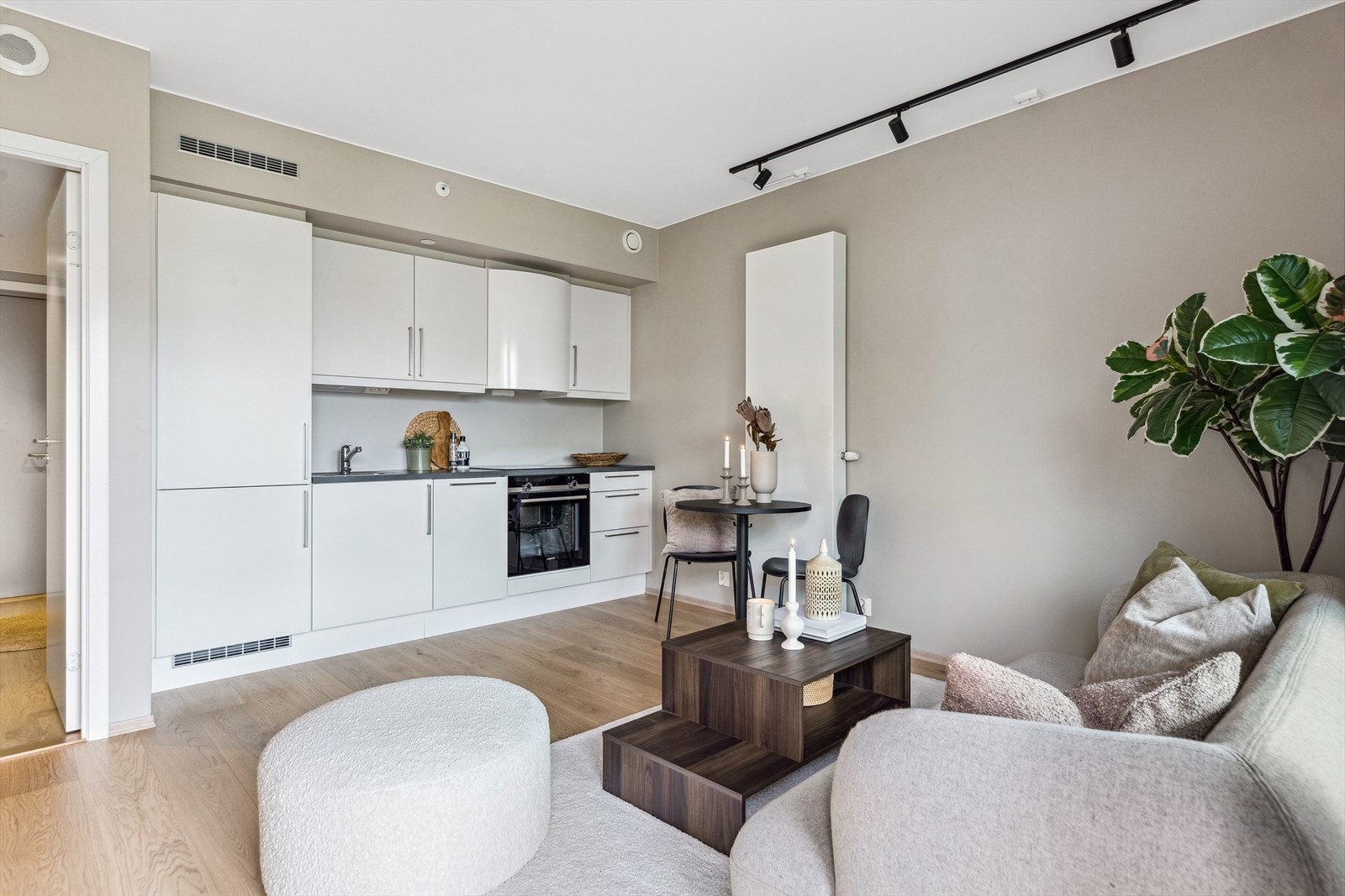 Om ønskelig er det rom for en hyggelig, liten spiseplass ved kjøkkenet. Galleribilde