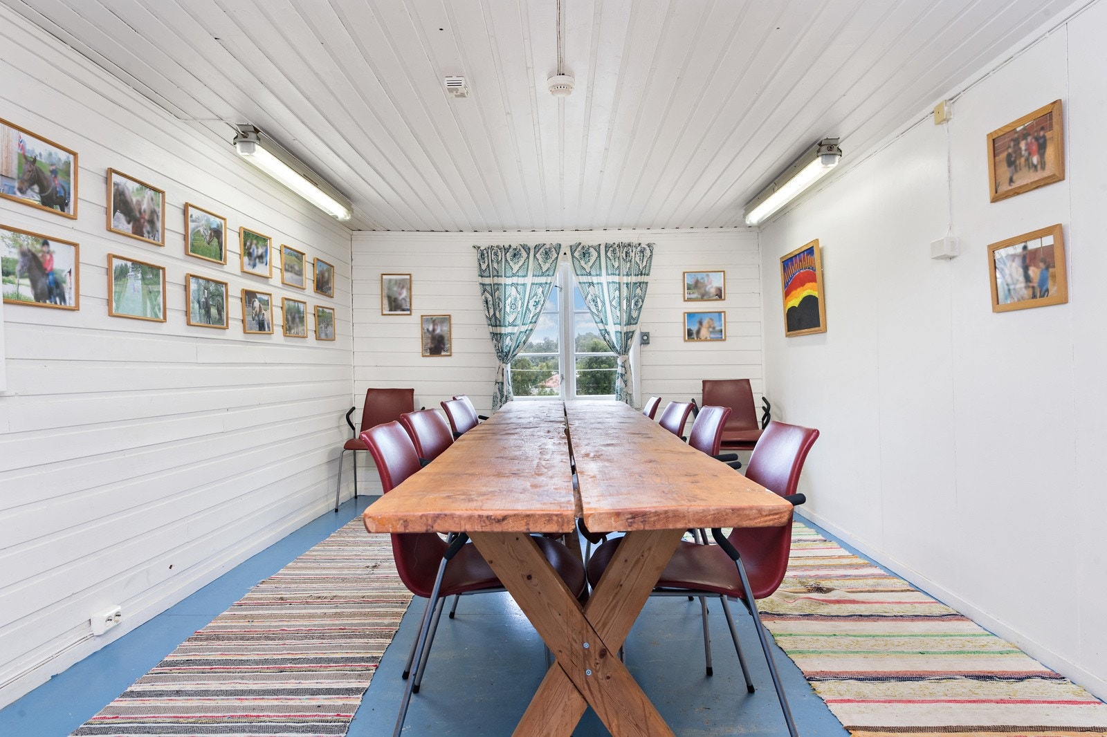 Spiserom i stallen Galleribilde