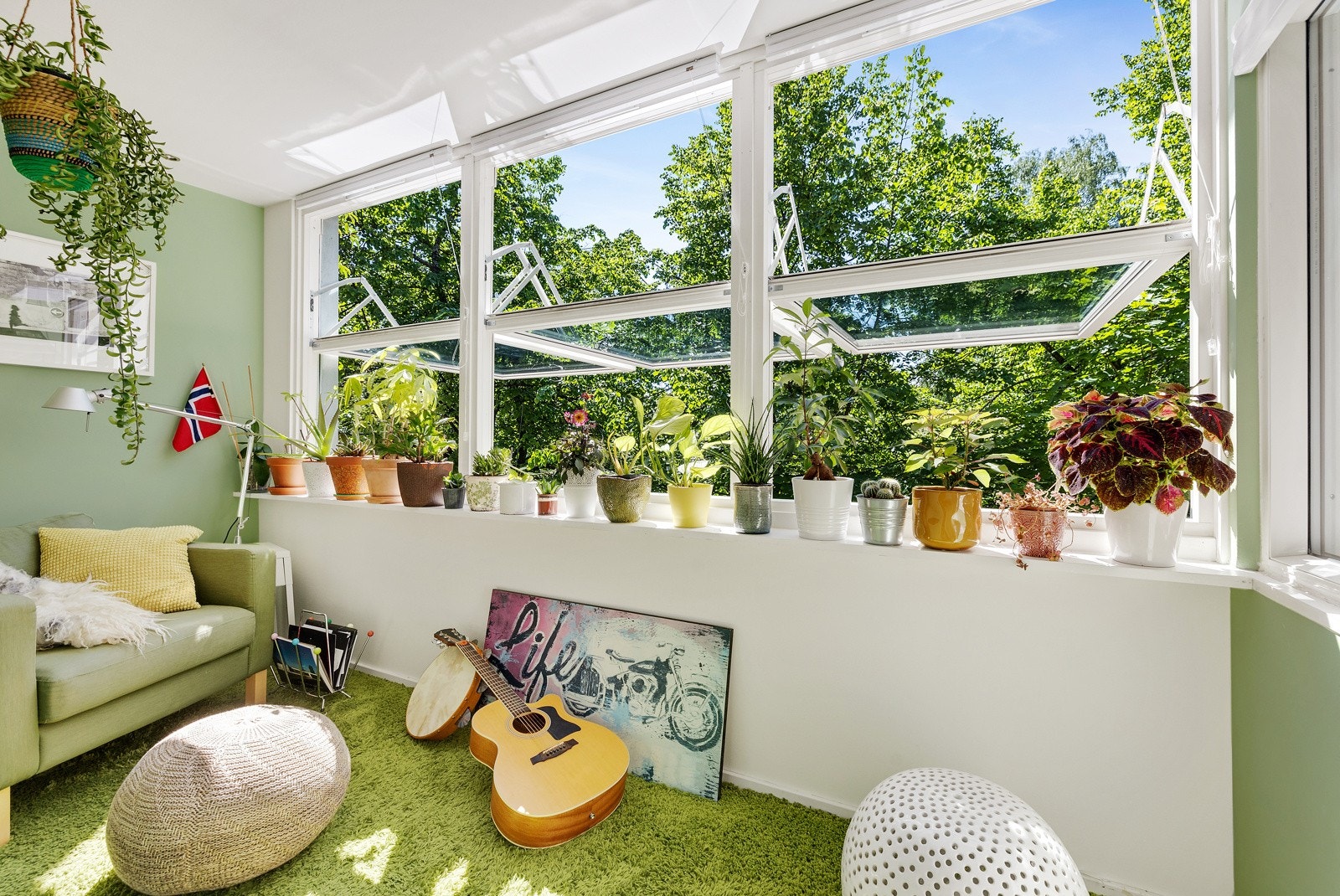 Lukk opp vinduene og slipp solen inn! Galleribilde