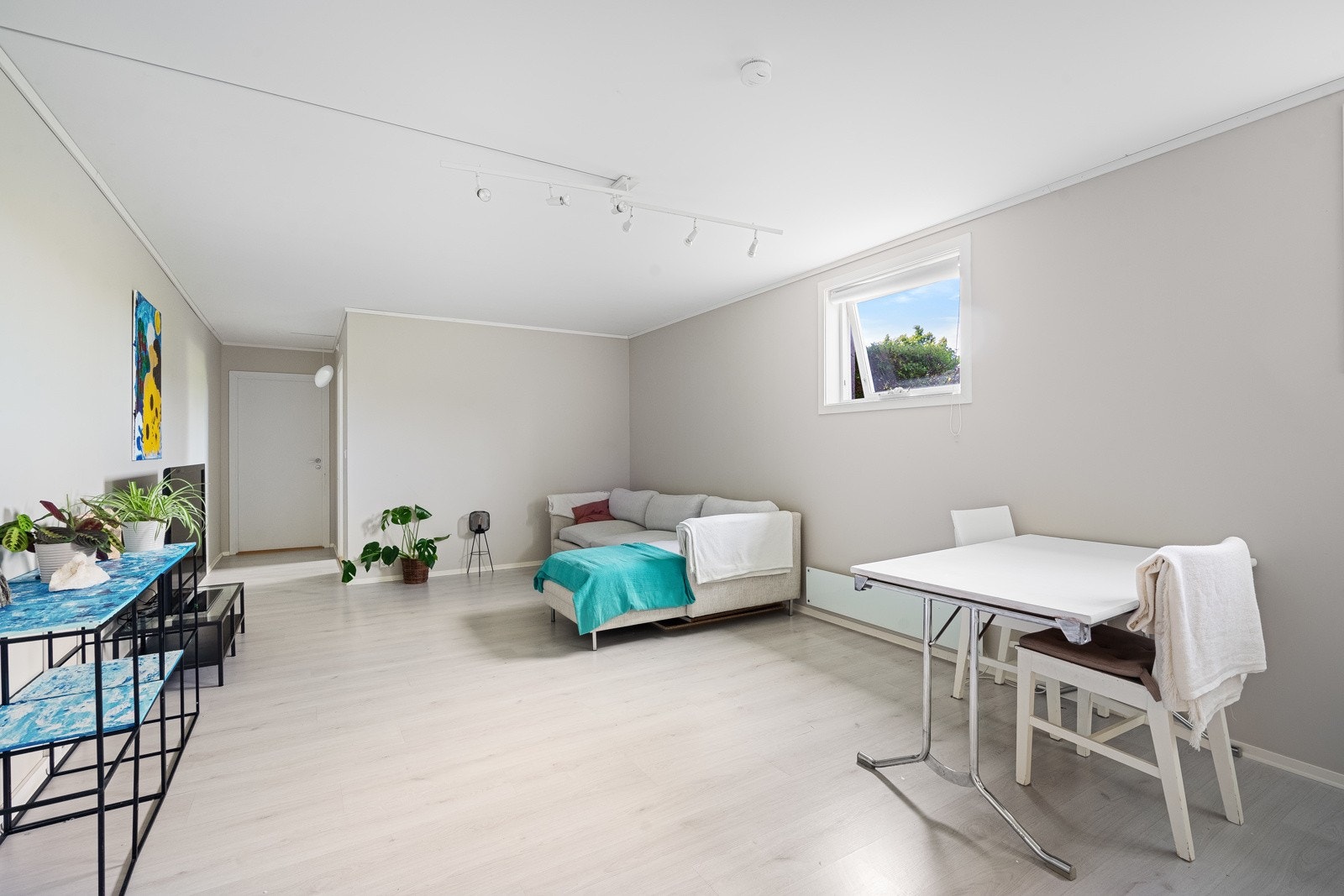 Del av kjeller leid ut for kr. 12.370,- /mnd. Galleribilde