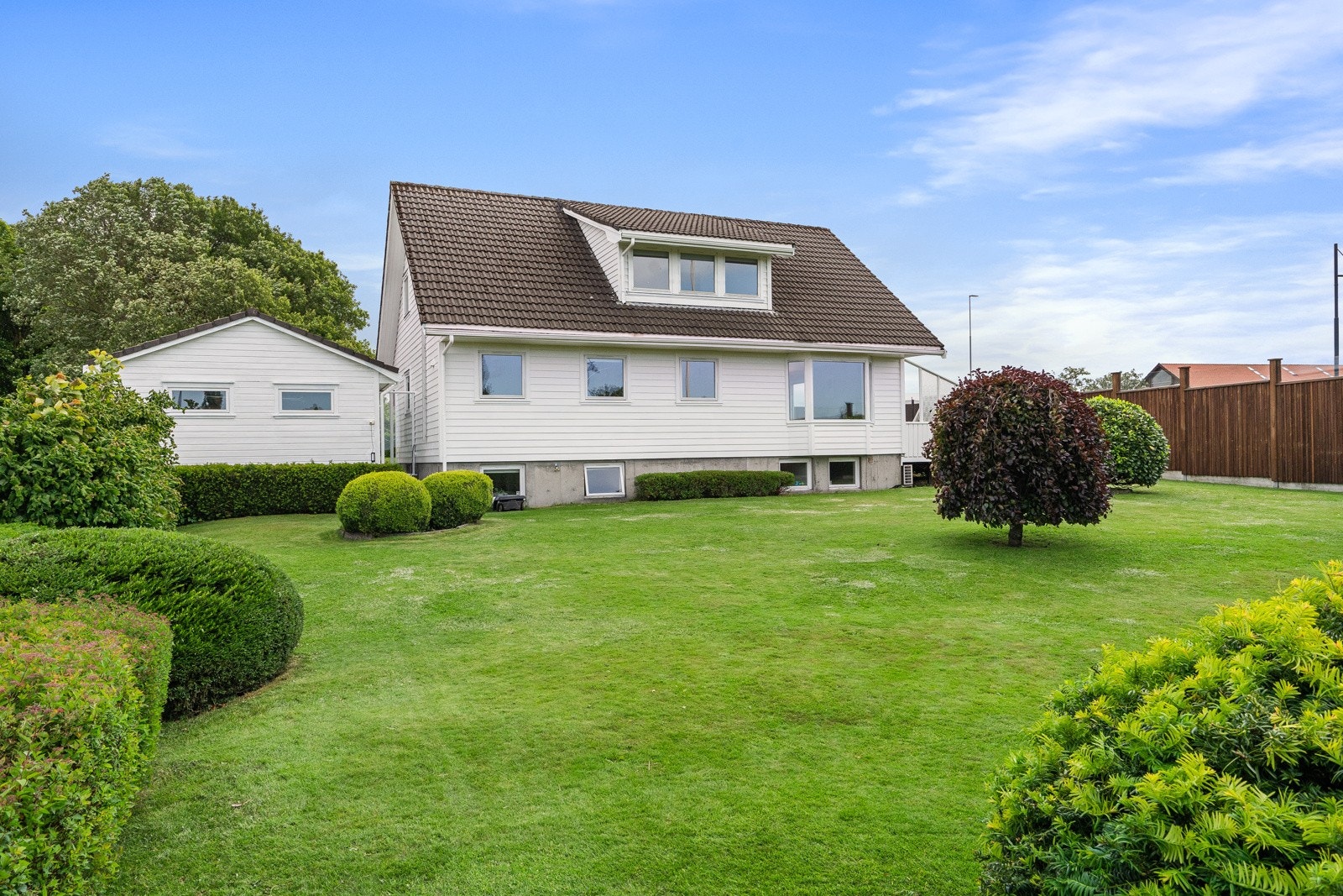 Flotte hekker og prydbusker. Galleribilde