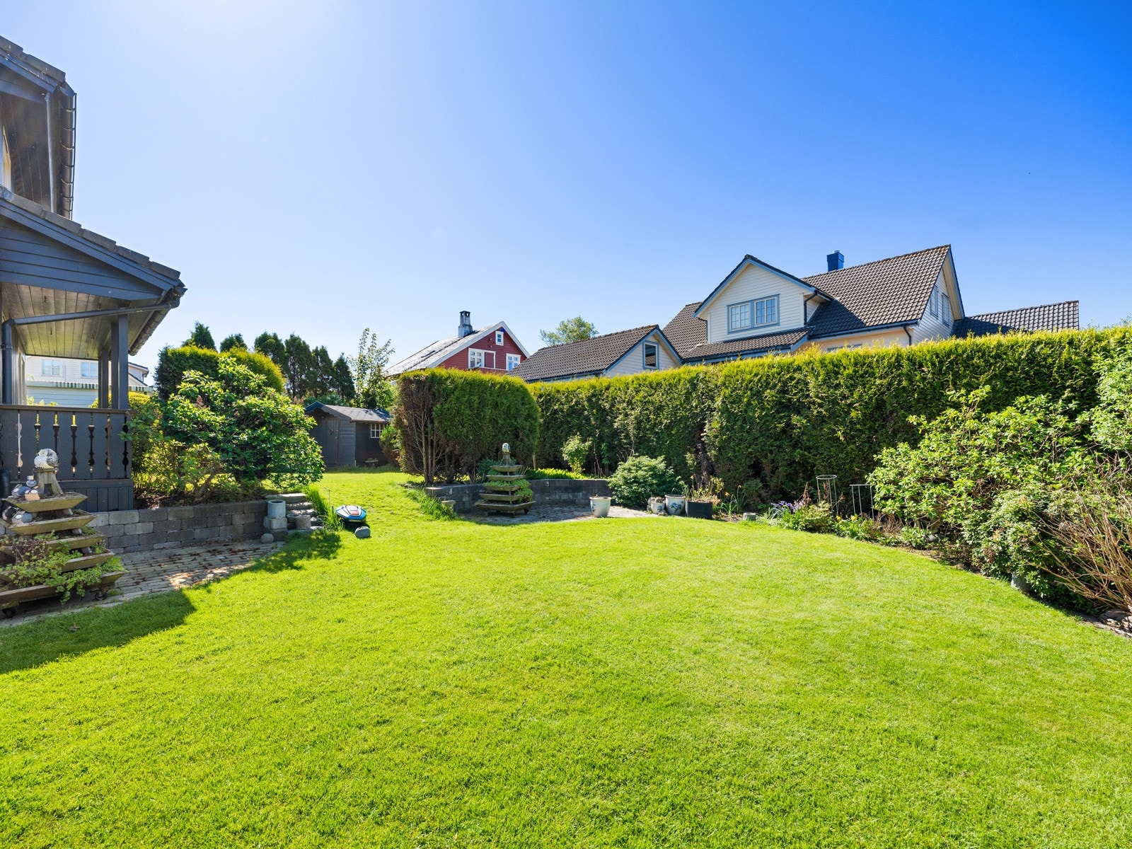 Tomten er på ca. 804 kvm. Galleribilde