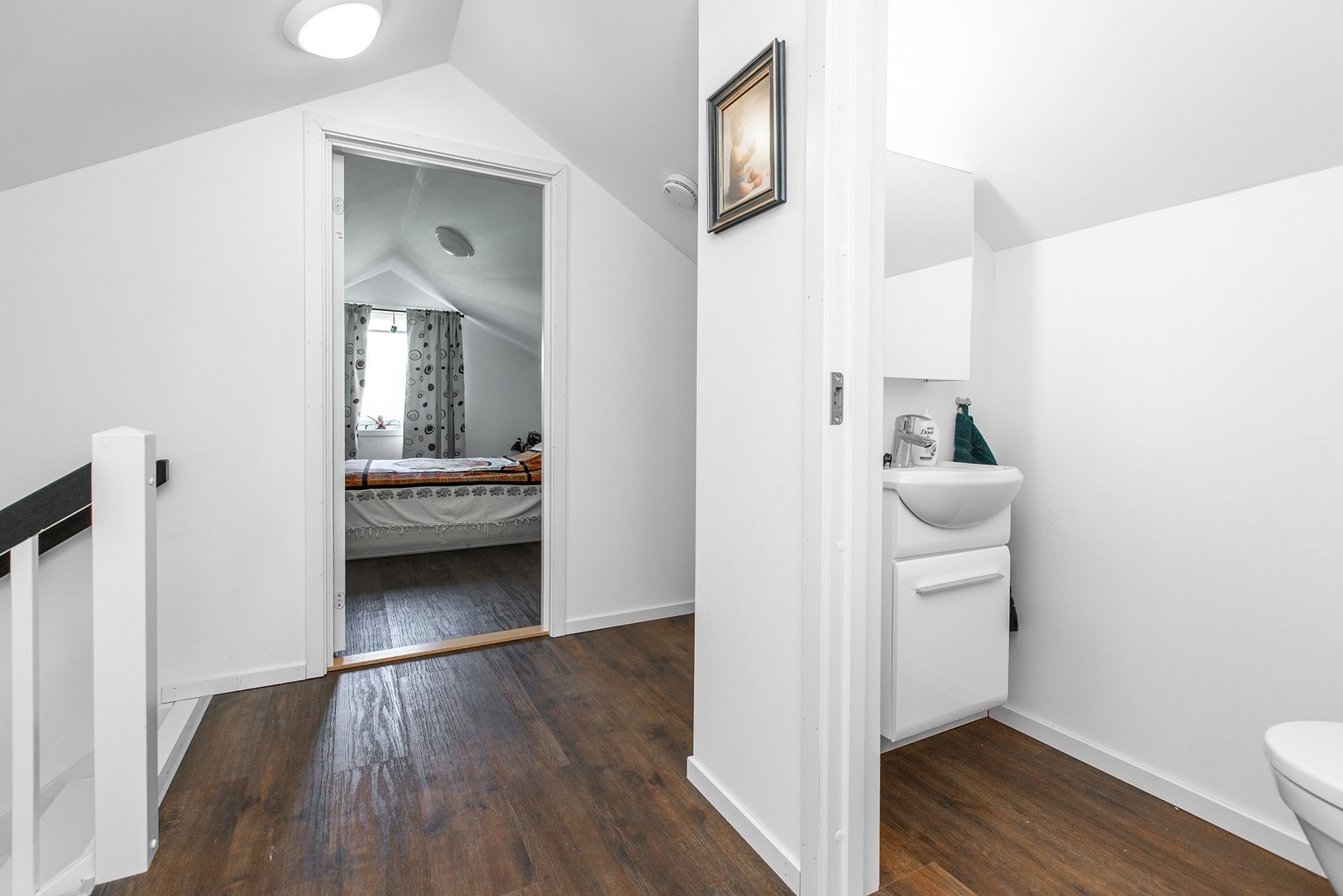 Trapperom og toalettrom, loftetg. Galleribilde