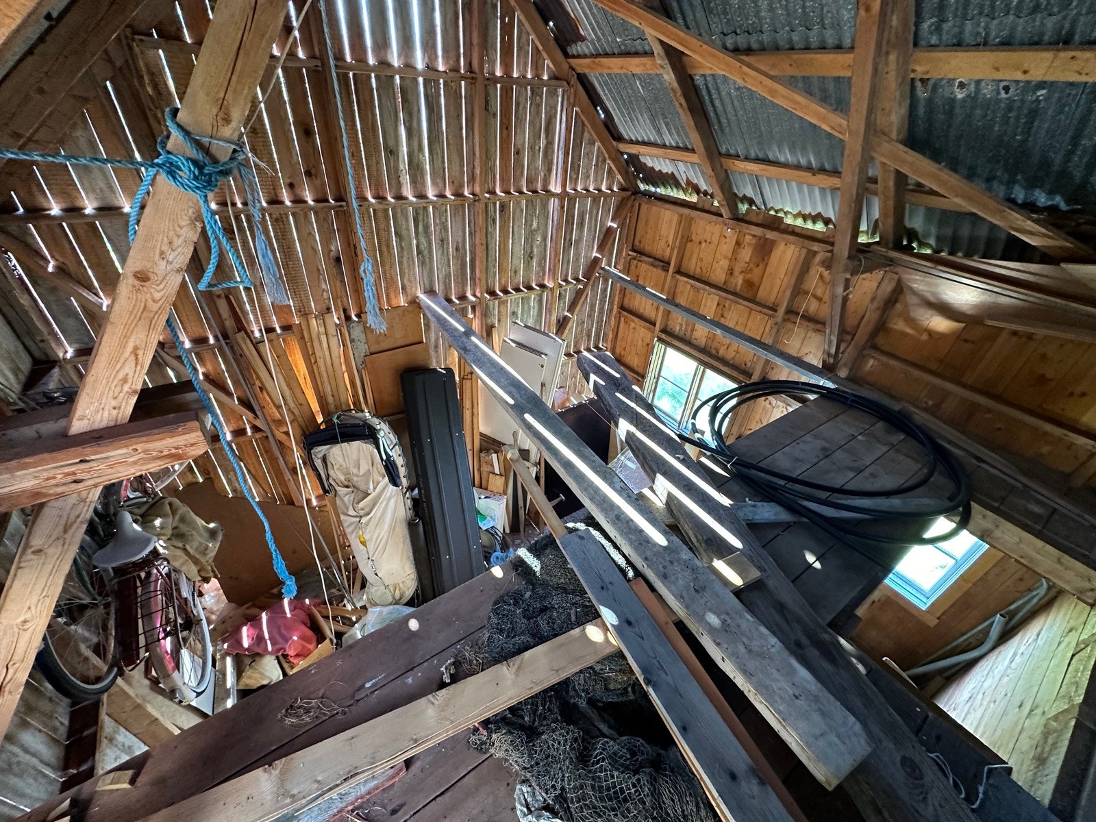 Låve innvendig Galleribilde