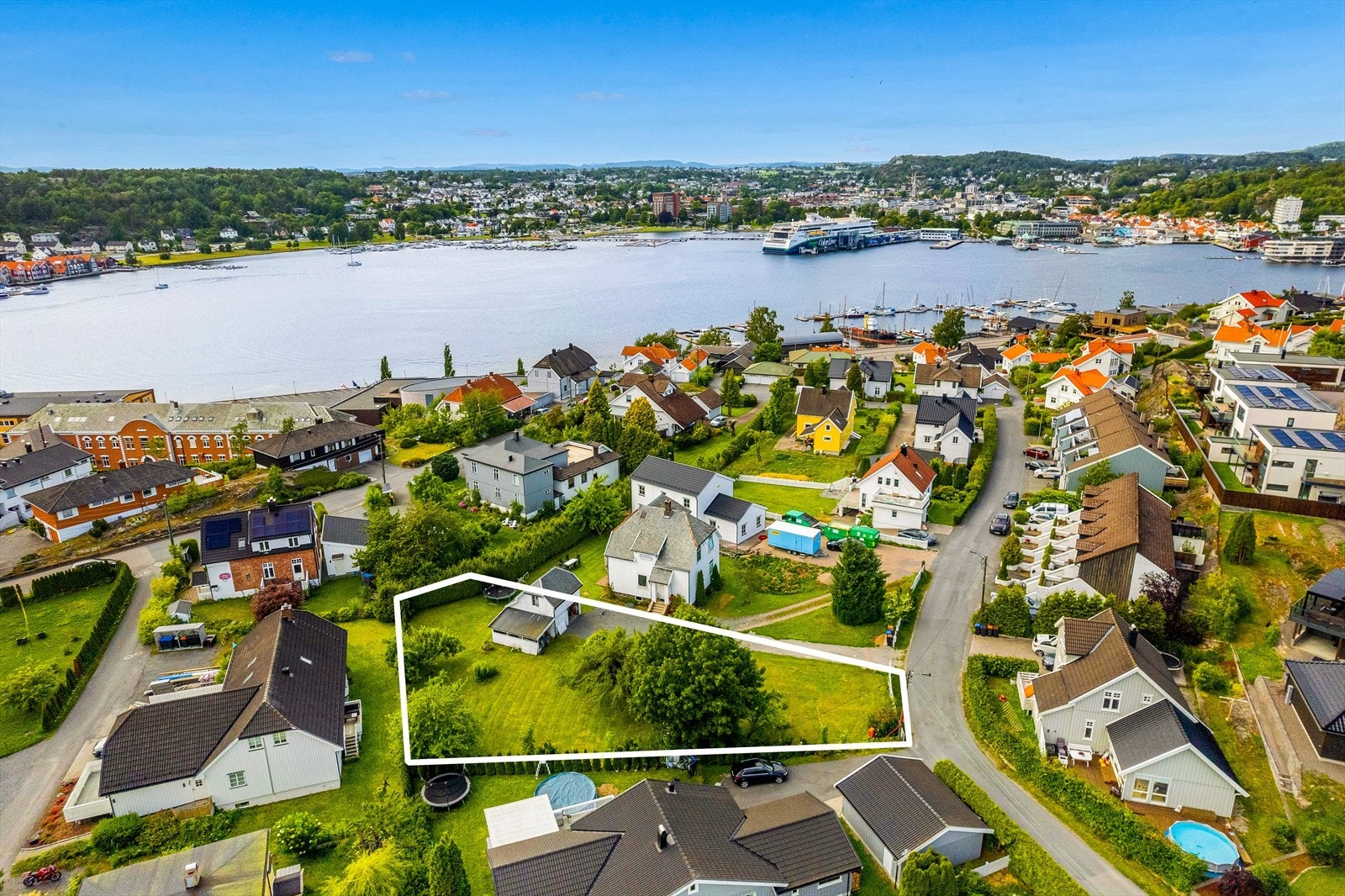 Oversiktsbilde med skiserte tomtegrenser Galleribilde