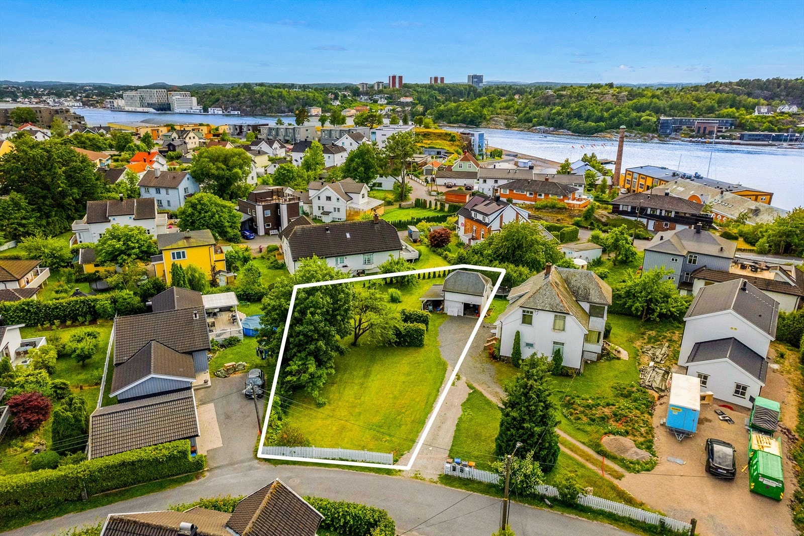 Oversiktsbilde med skiserte tomtegrenser Galleribilde