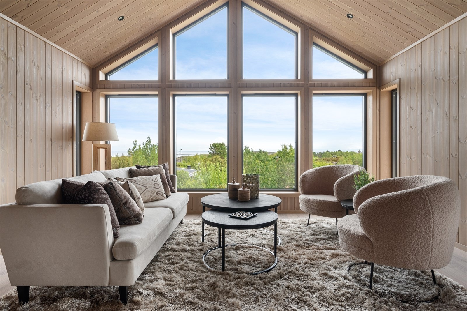 Heimdal Eiendomsmegling v/Ørjan Staven har gleden av å presentere Litjvardveien 16! Galleribilde