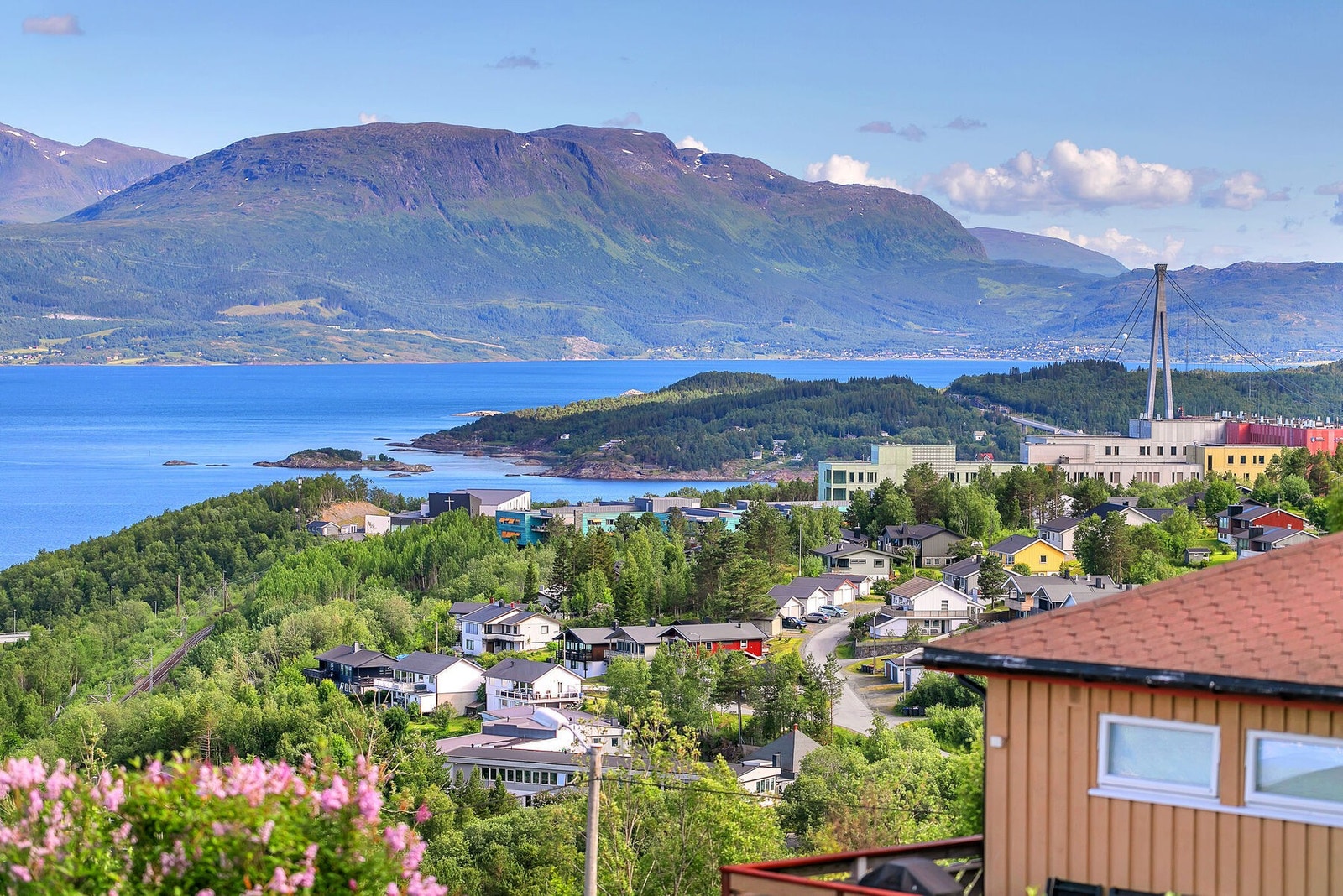 Utsikt mot Øyjord og Hålogalandsbrua Galleribilde