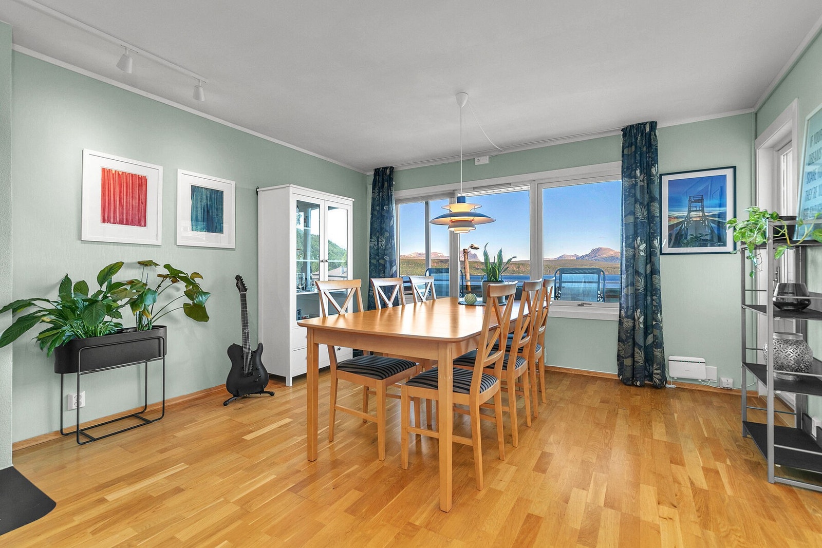 God plass til gjester Galleribilde