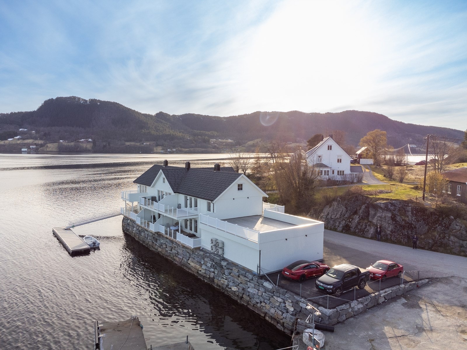 Leiligheten har en særdeles god beliggenhet i bygget andre etasje. Galleribilde