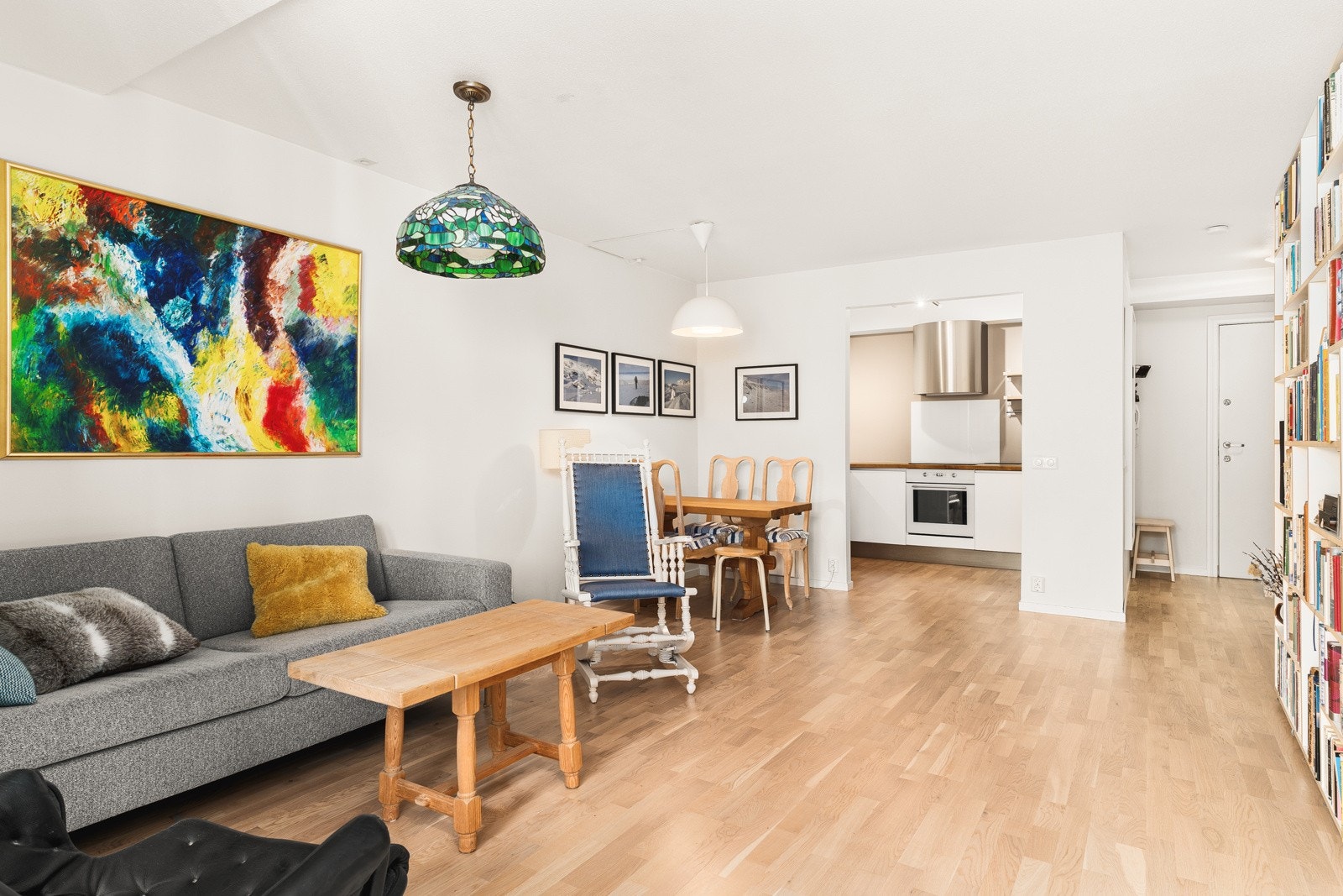 Vi beveger oss tilbake mot stuen. Galleribilde