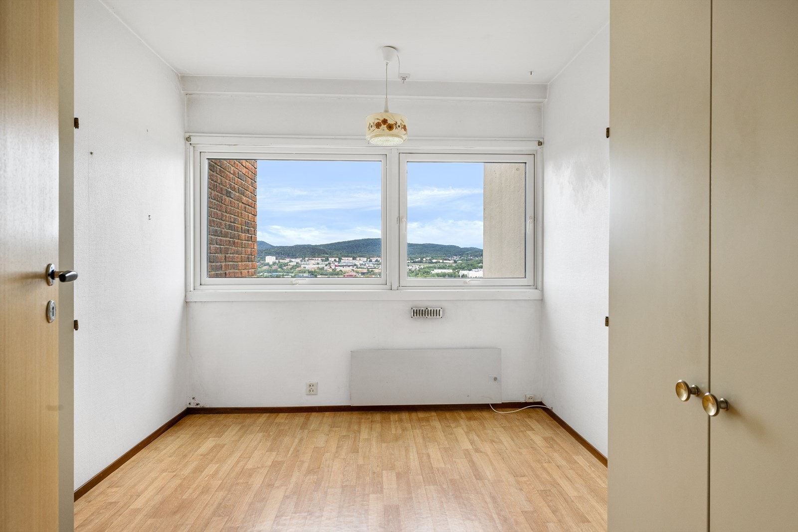 Leiligheten har 3 soverom av god størrelse Galleribilde