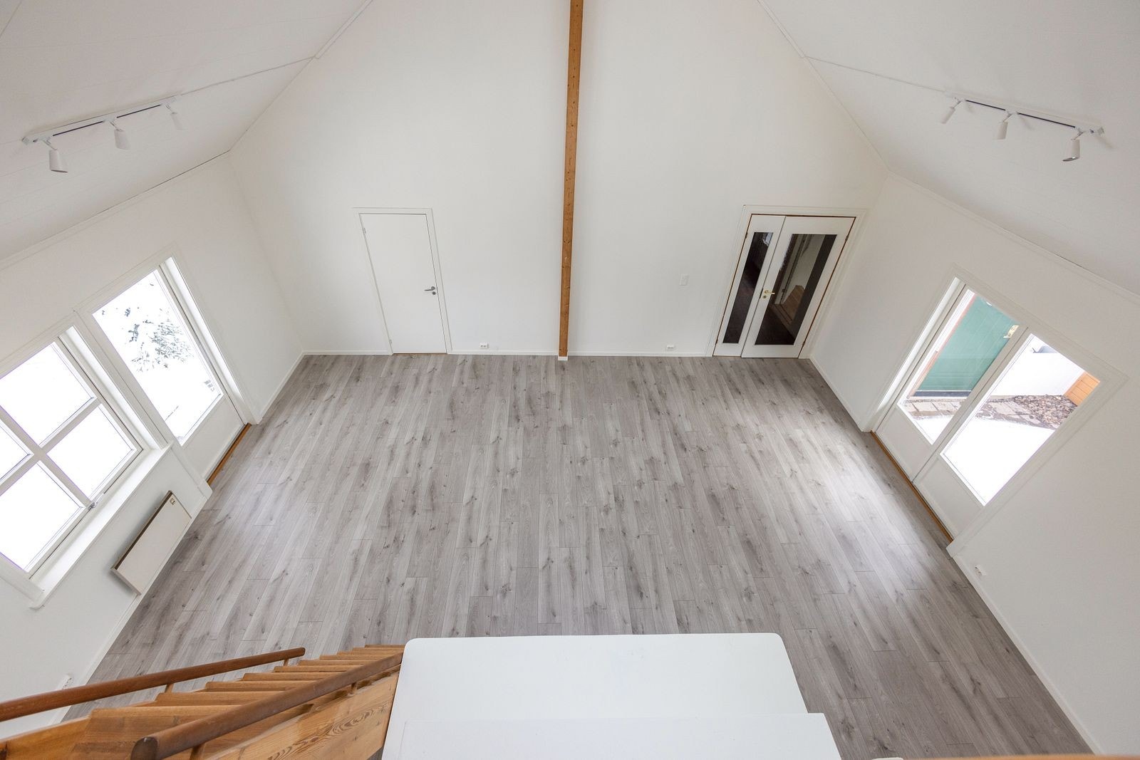 Stue sett fra hemsen Galleribilde