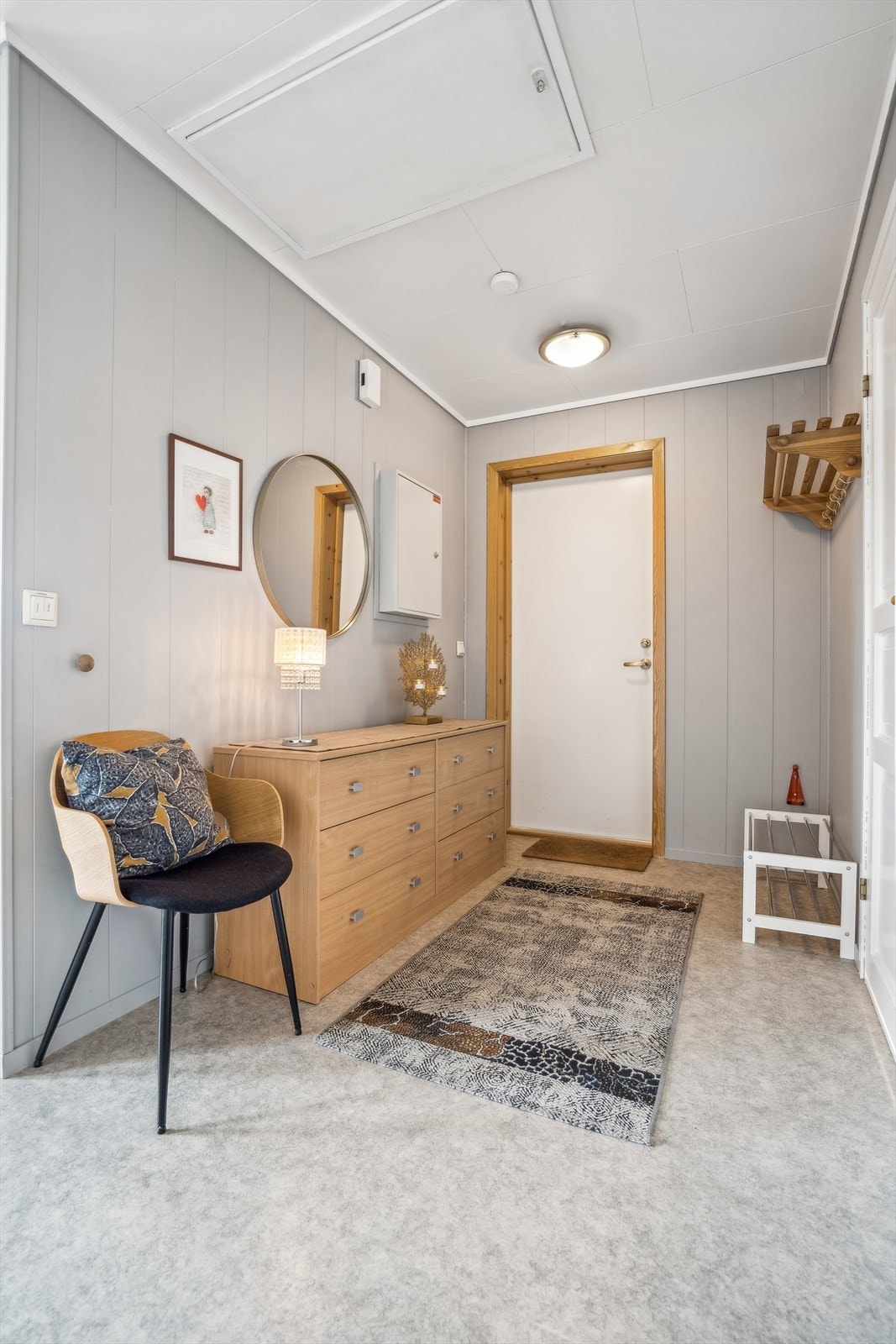 Gang og loftsluke Galleribilde