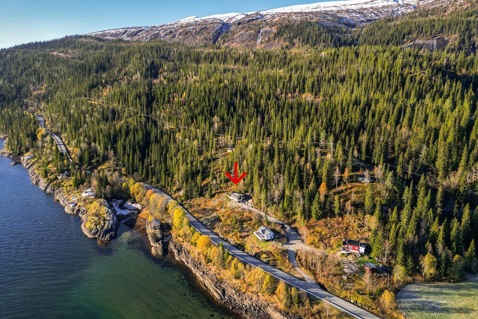 Kun ca. 20 min kjøreavstand til sentrum fra eiendommen. Galleribilde