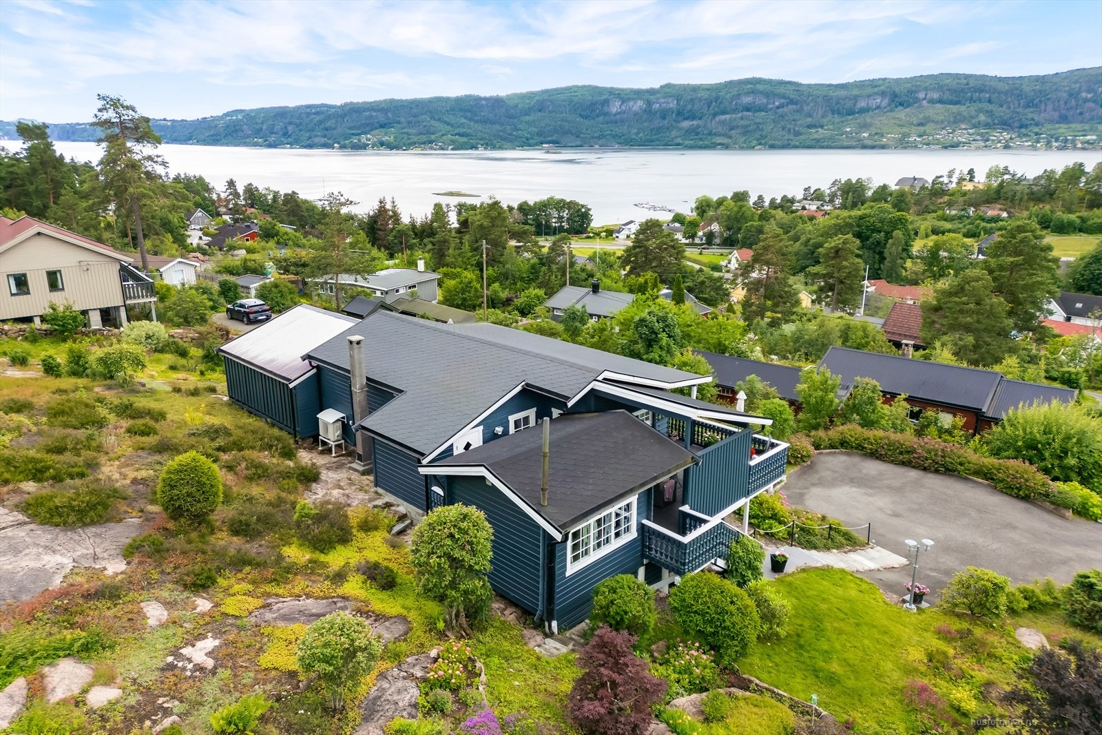 Nydelig beliggende høyt og fritt Galleribilde