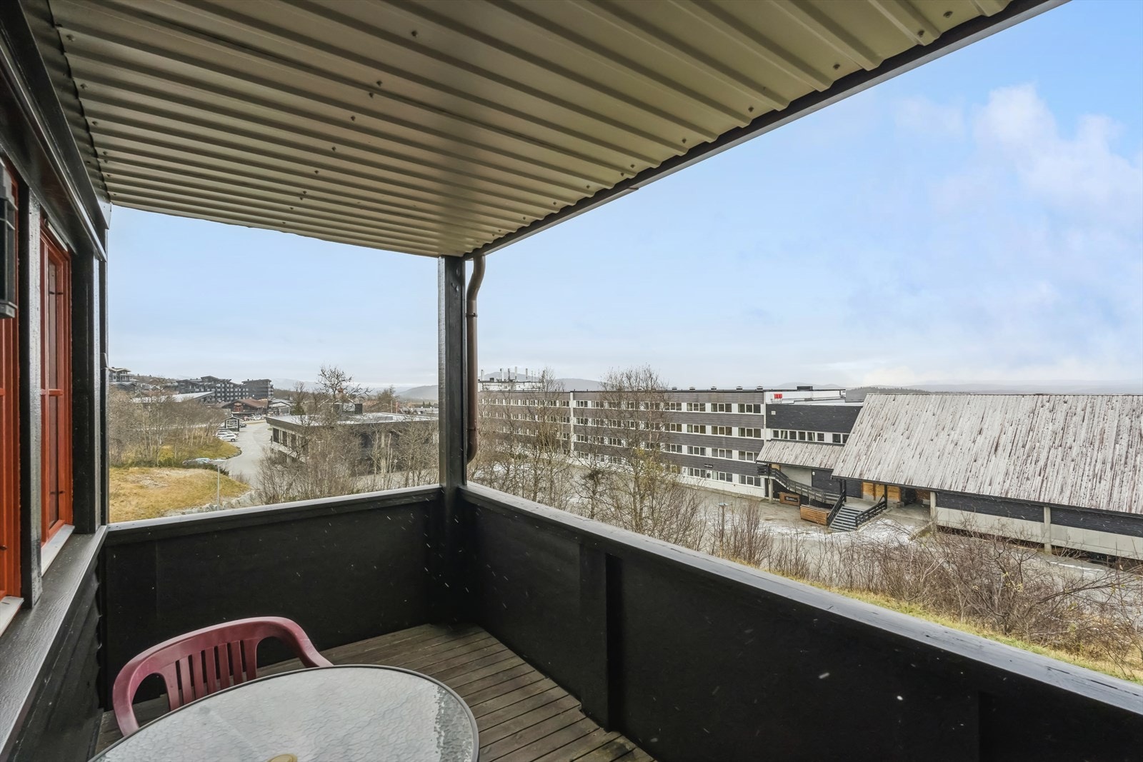 Utsikt fra balkong. Galleribilde