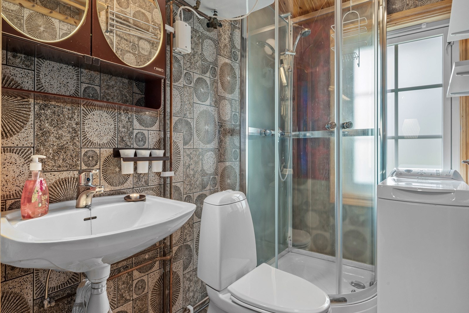 Etter lange fjellturer er det lite som slår en varm dusj og avslapning foran peisen. Galleribilde