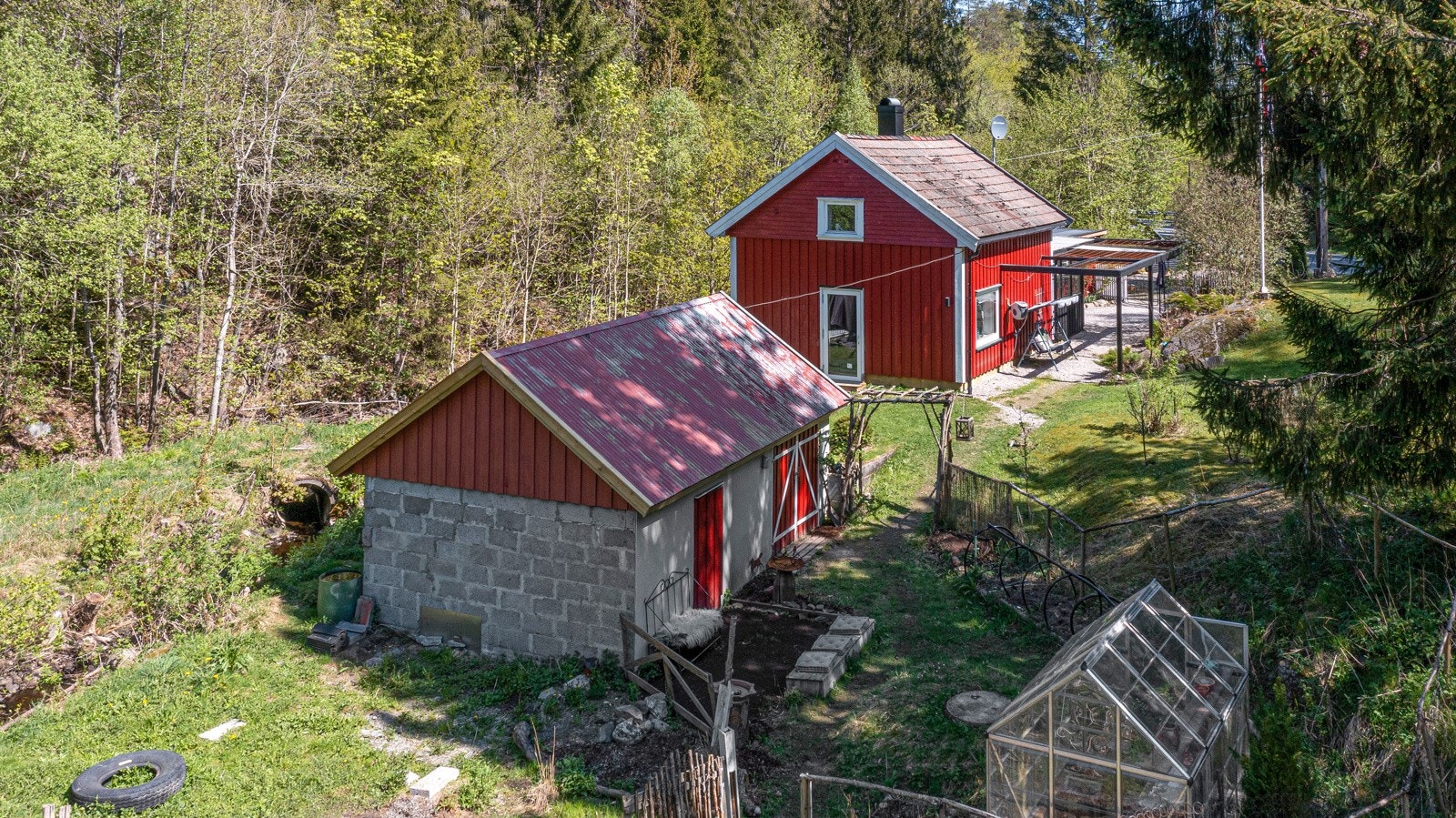 Velkommen til et idyllisk lite småbruk. Galleribilde