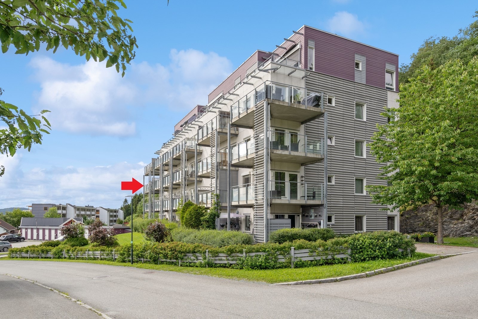 Leiligheten ligger fint til i byggets 3. etasje Galleribilde