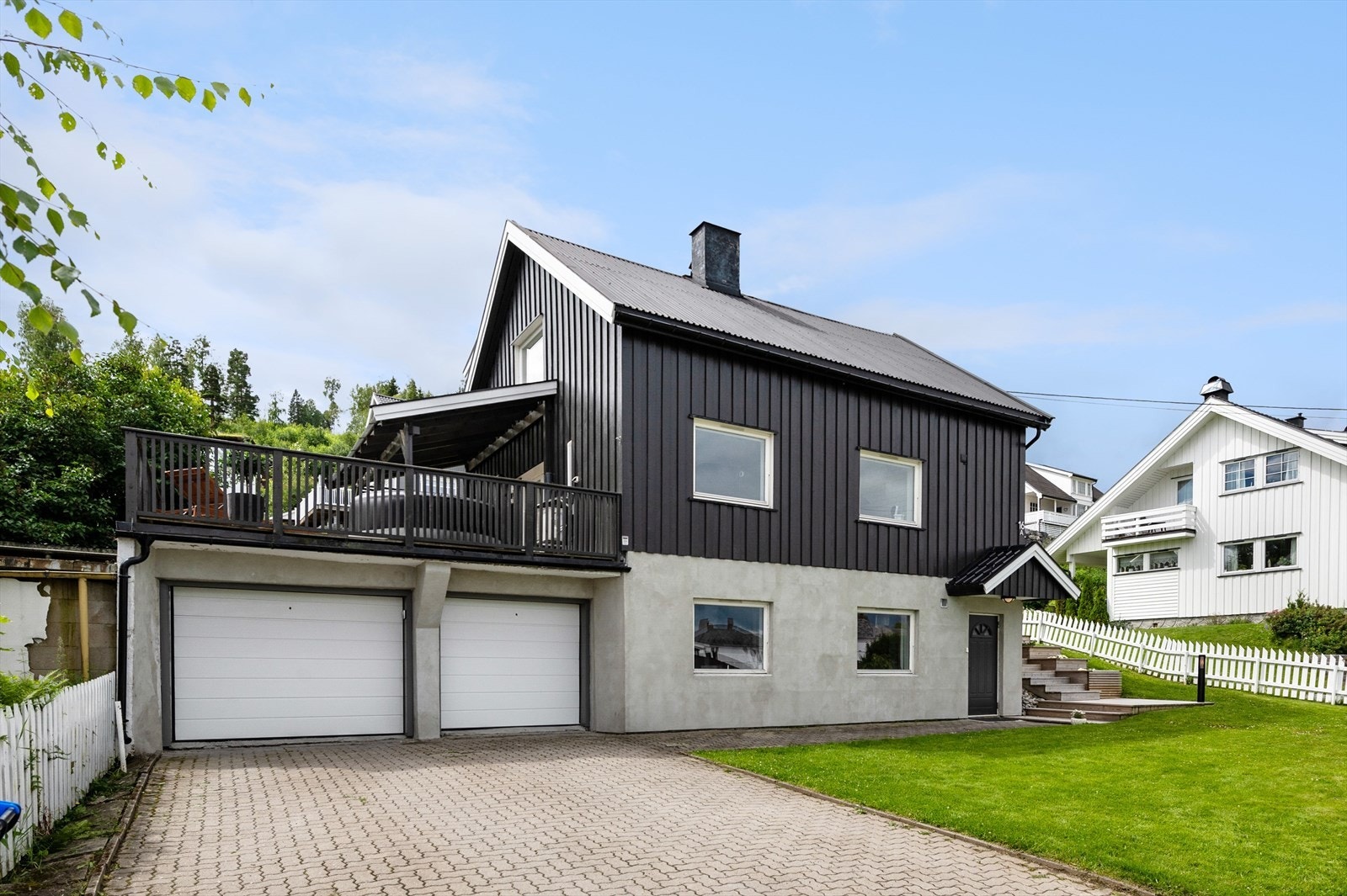 Belegningsstein på gårdsplass Galleribilde