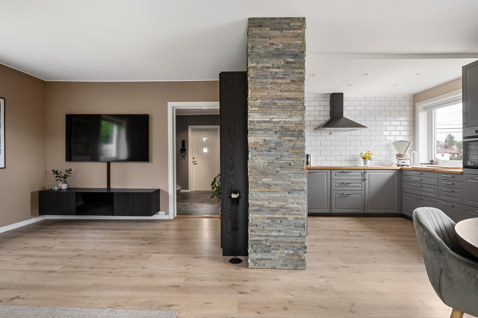 Smakfullt og tidsmessig oppusset Galleribilde