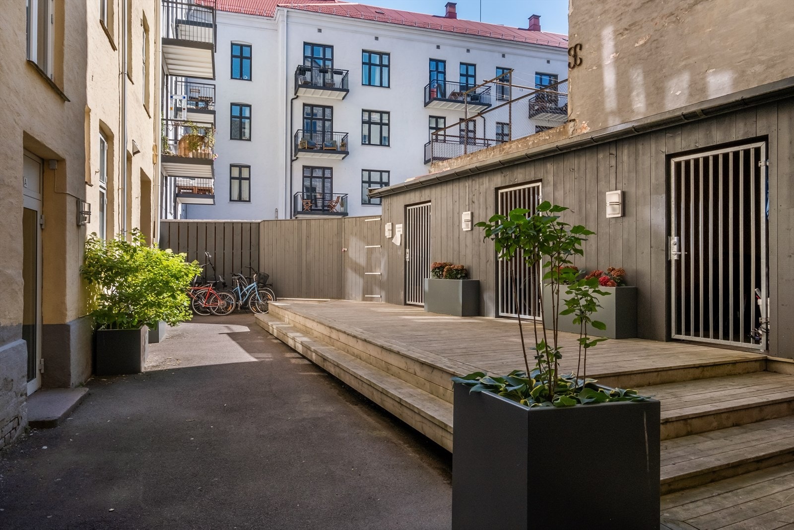 Leiligheten vender mot bakgården og har en veldig bra intern beliggenhet. Galleribilde
