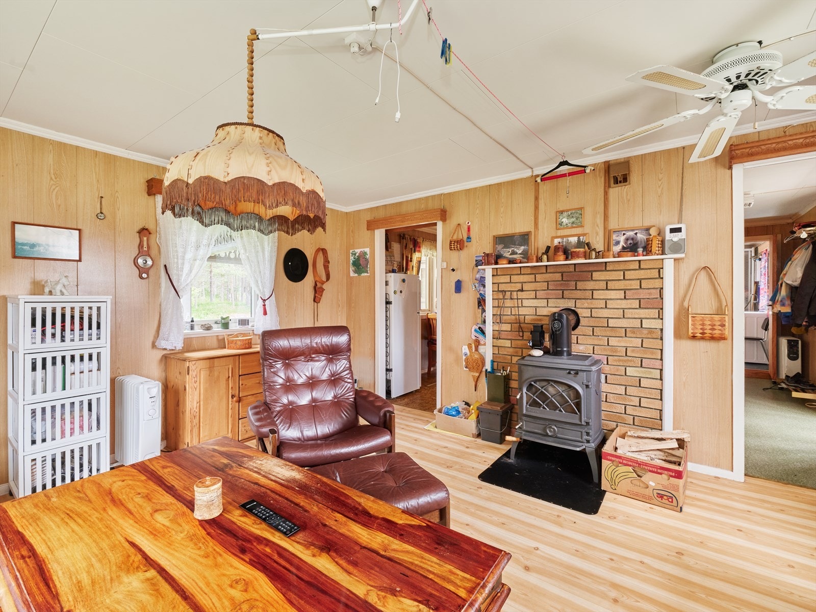 Romslig stue med god plass til diverse stuemøbler. Galleribilde