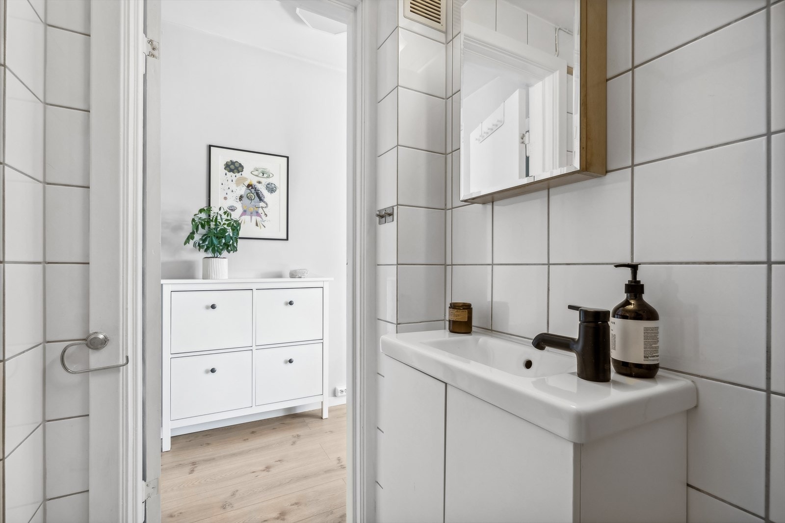 Borettslaget gjennomførte høsten 2022 en stikkprøvekontroll av den tekniske standarden til badene i borettslaget for å vurdere behov for modernisering, og kommet frem til at det ikke er nødvendig å vurdere dette før om 5-10 år. Galleribilde