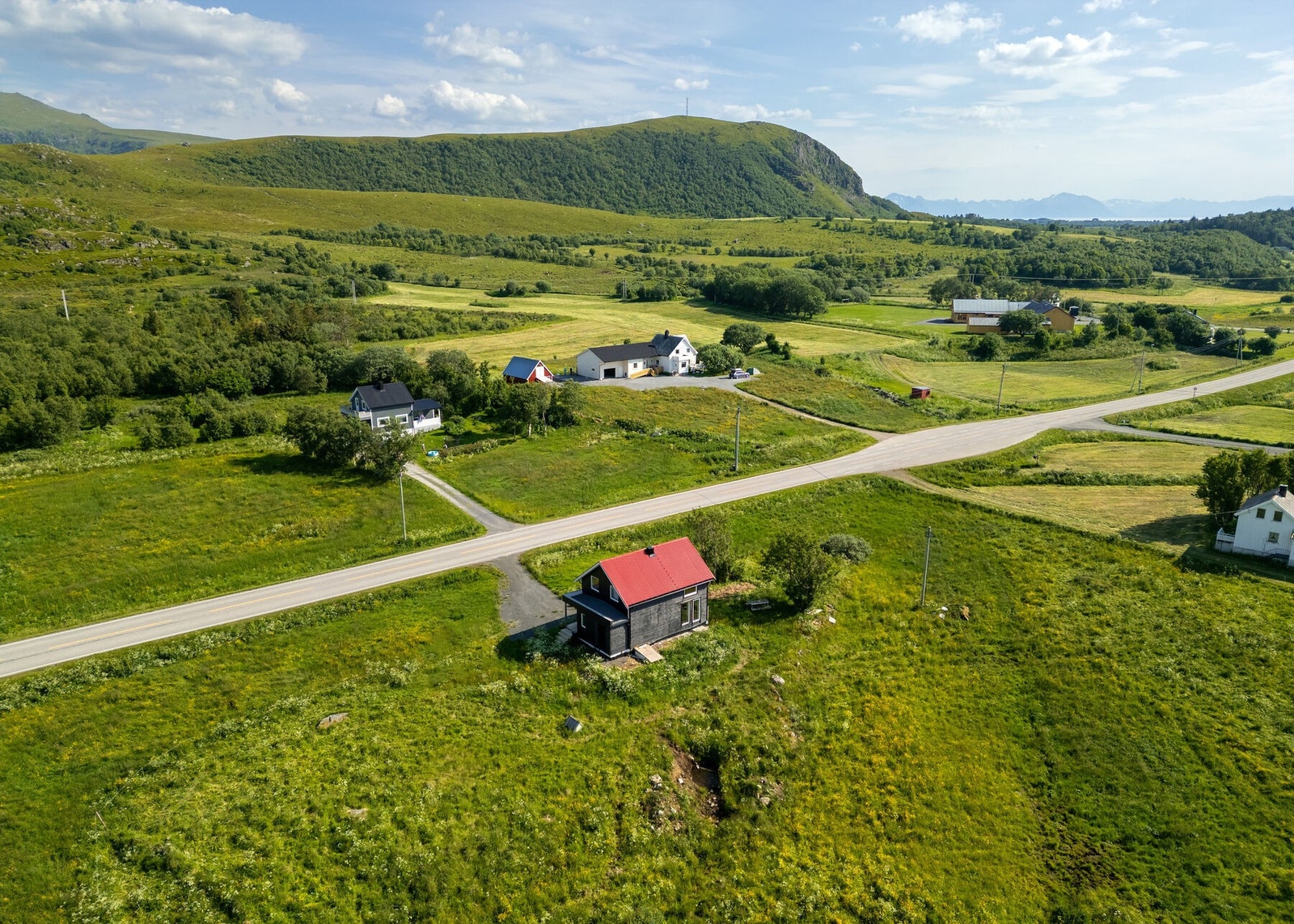 Eiendommen sett fra lufta Galleribilde
