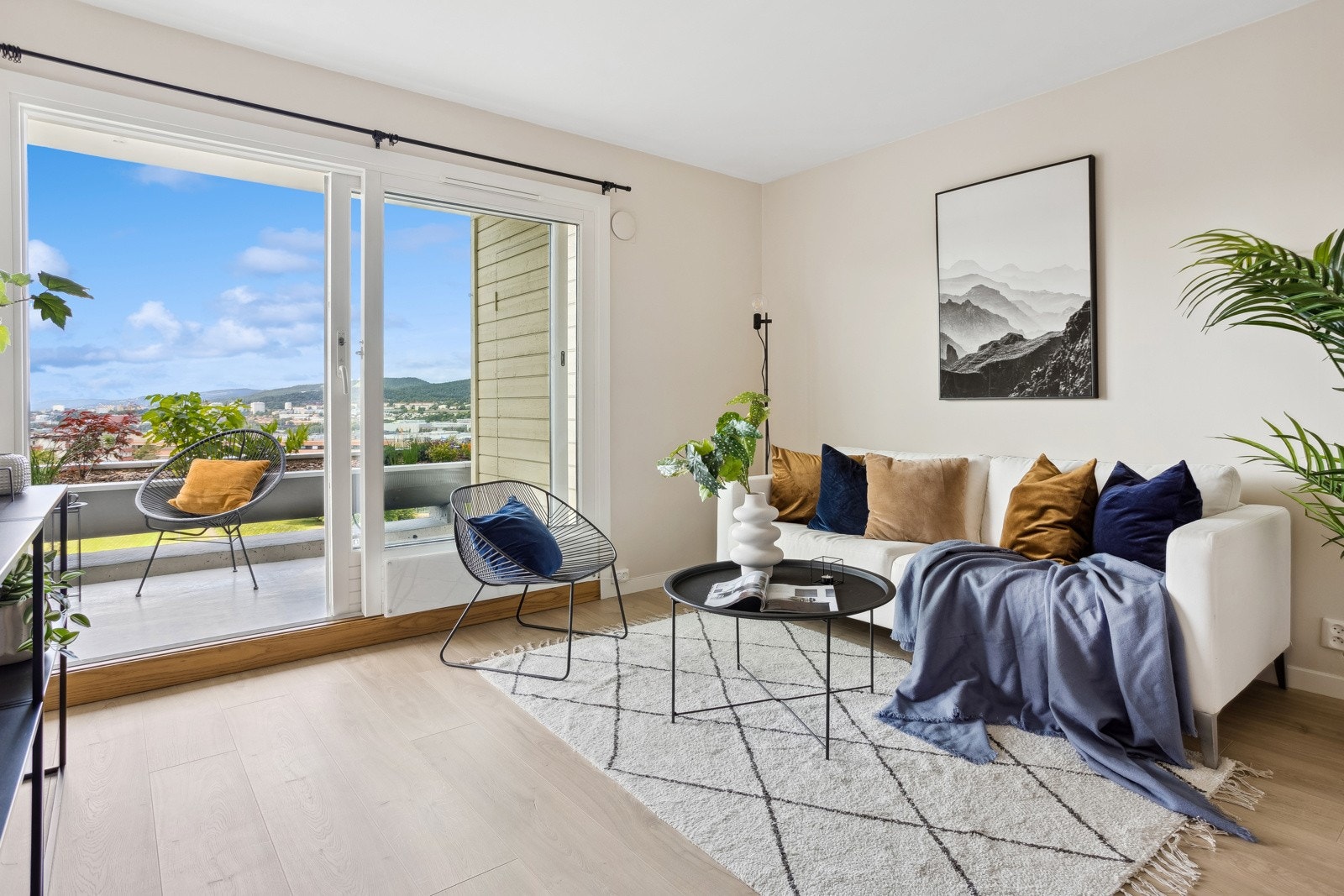 Velkommen til Kløfterhagen 25A! Presentert av Birgitte Græsholt! Galleribilde