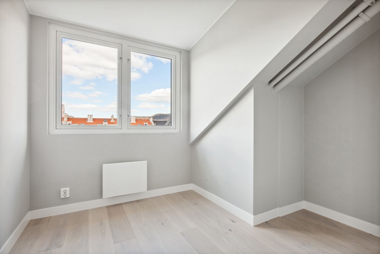 Soverom 3/kontor noe adskilt fra resten av leiligheten Galleribilde