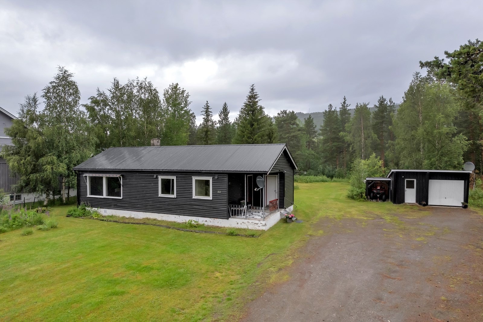 Velkommen til Holtveien 513 presentert av Hjem Eiendomsmegling Galleribilde