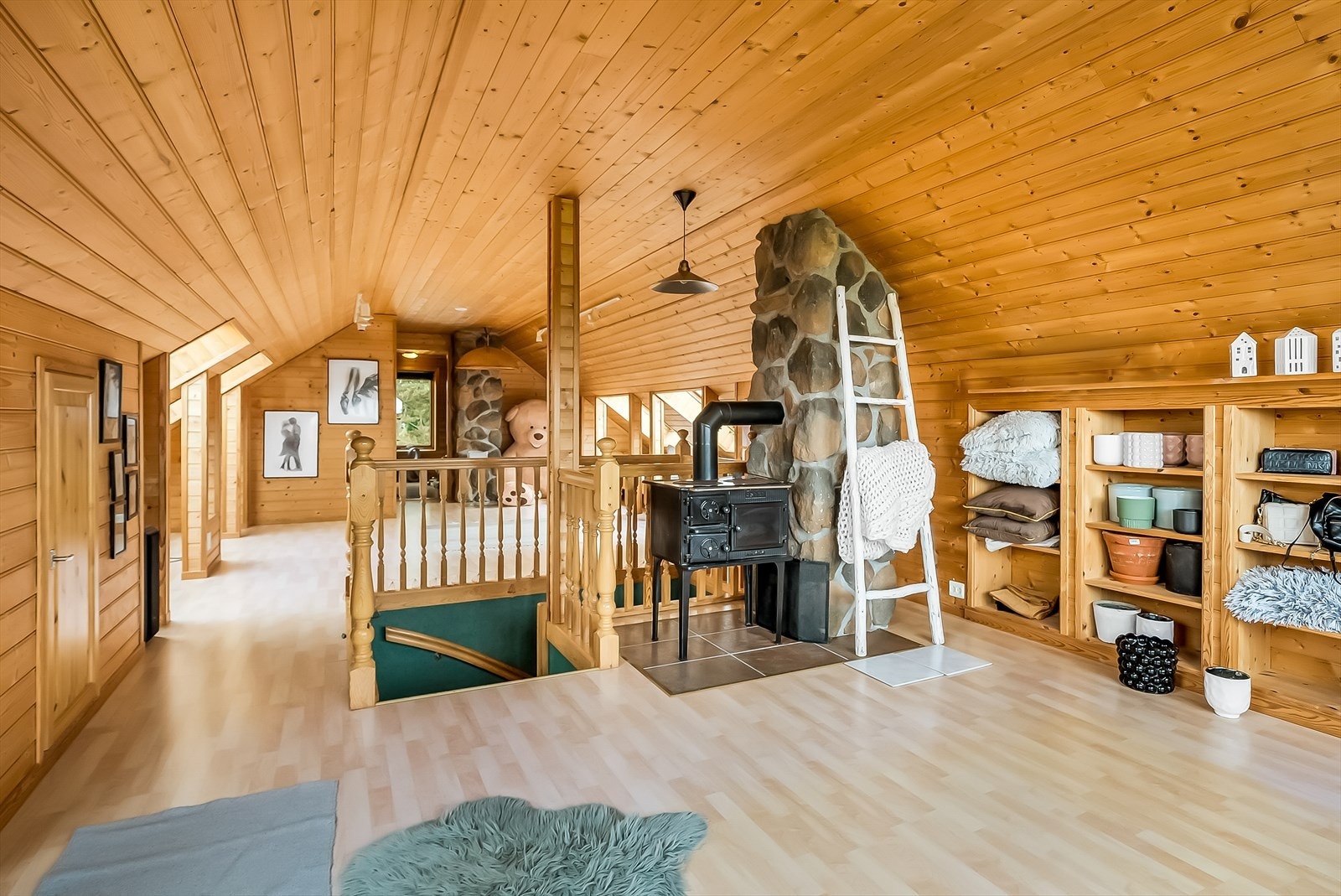 Godt med plass på loftet til en loftstue. Galleribilde