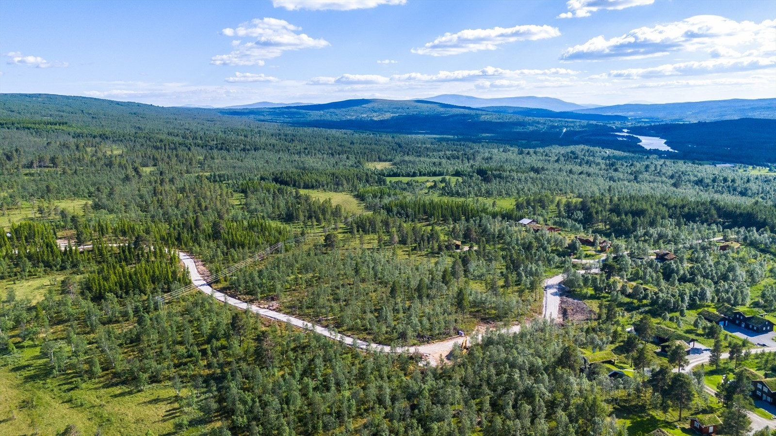 Strømkabel som krysser hyttefeltet skal legges i bakken. Galleribilde