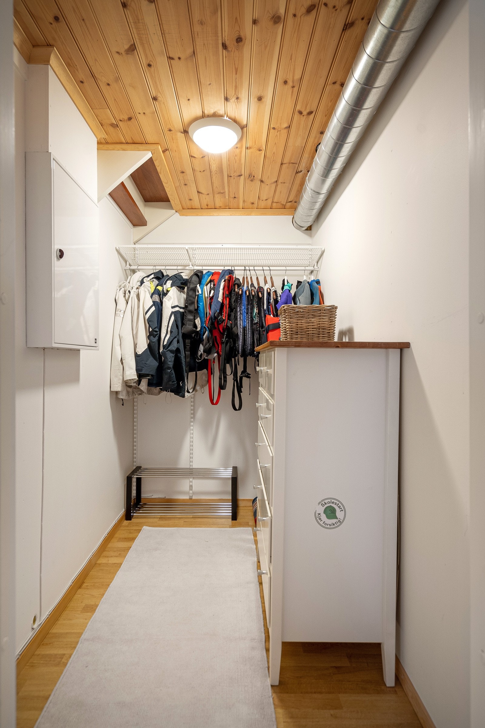 Gode lagringsrom flere steder i boligen. Galleribilde
