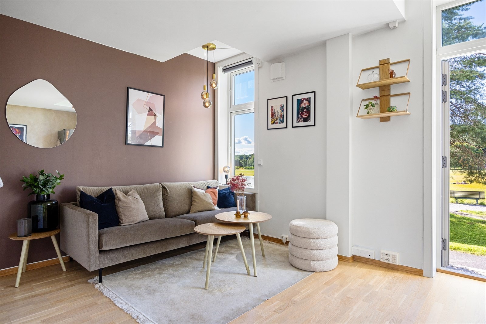 Fyring, varmtvann og fibernett 100/100Mbit inkludert i fellesutgiftene. Galleribilde