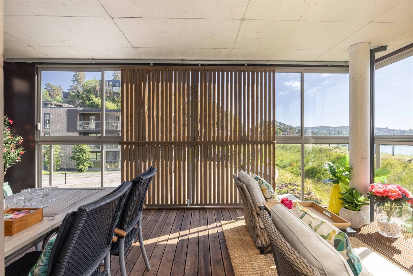 Møre Royale vedlikeholdsfritt terrassedekke Galleribilde