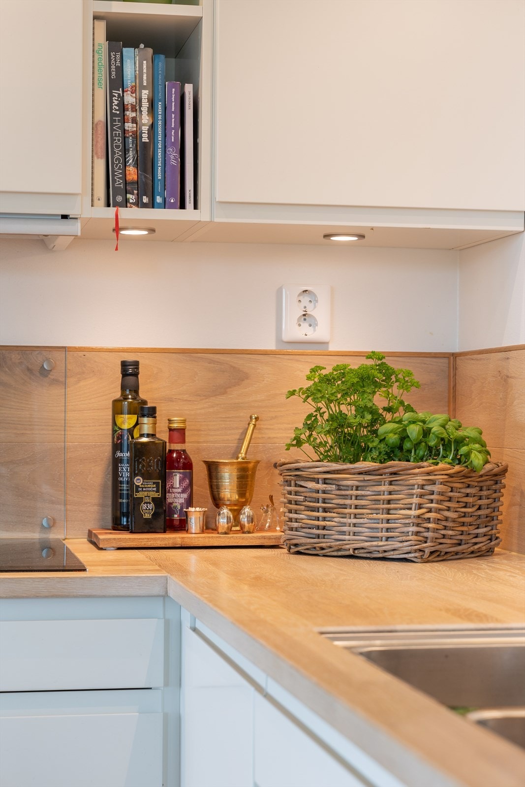 Underlimt vask Galleribilde