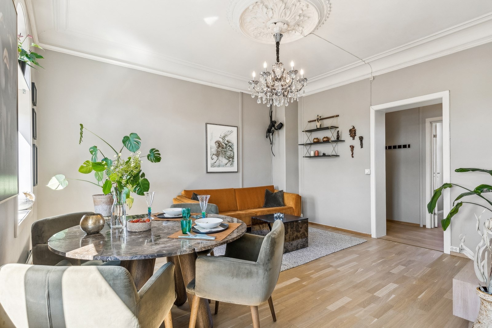 God plass til å møblere etter eget ønske i stuen. Galleribilde