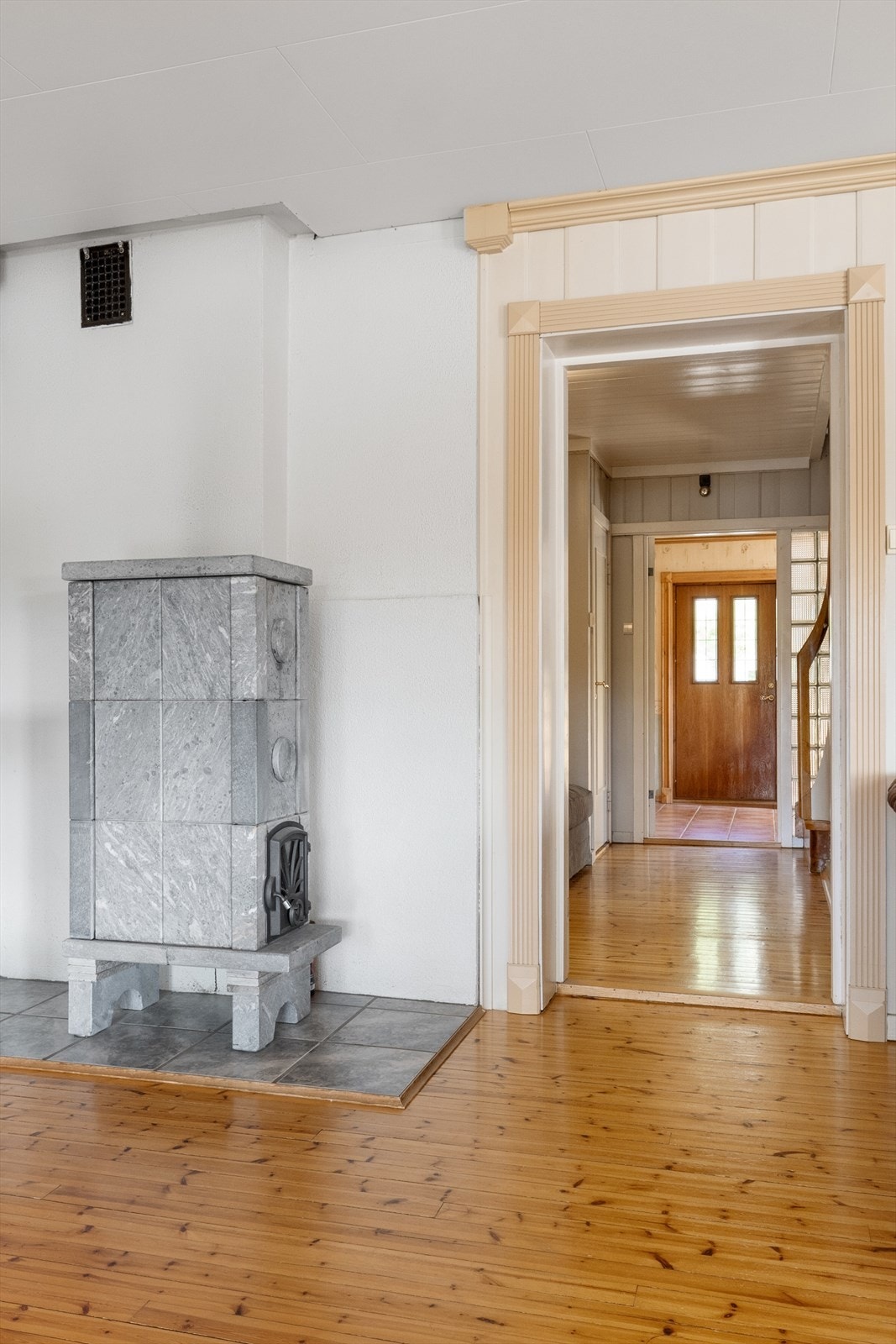 Klebersteinsovn på stuen. Galleribilde