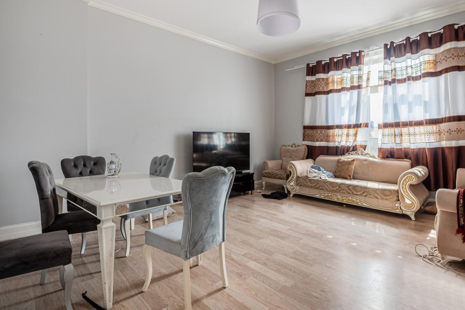 Romslig stue Galleribilde