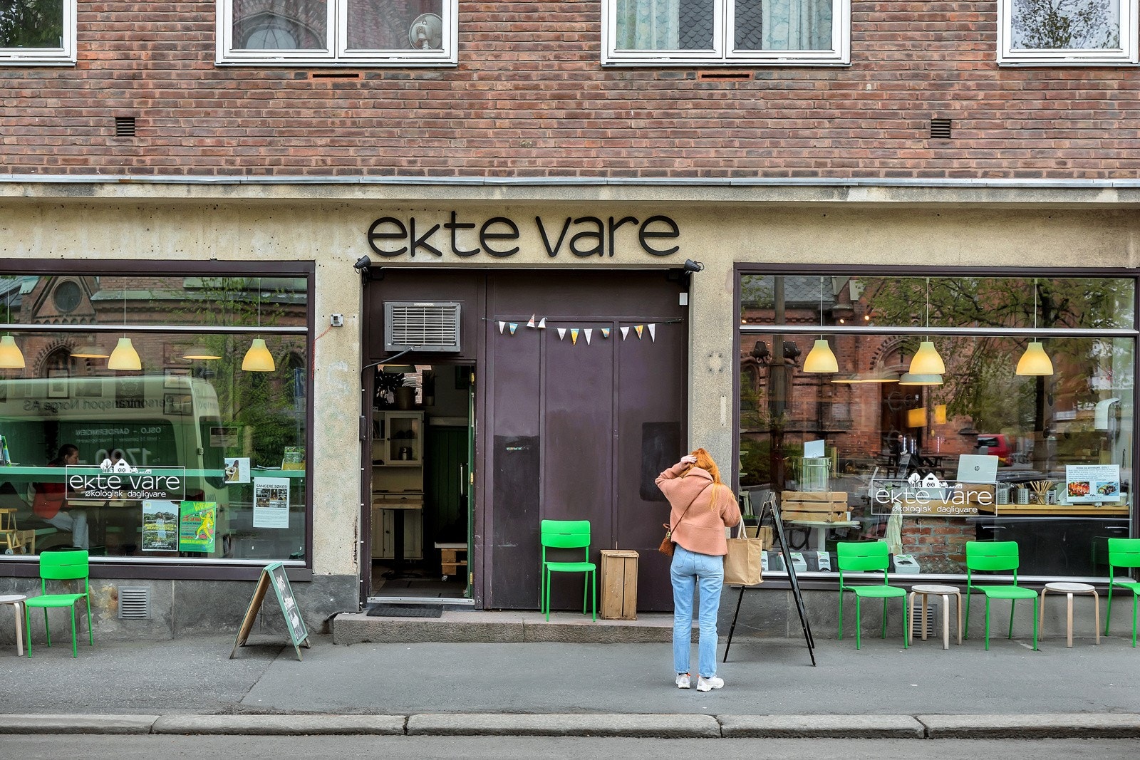 Ekte vare - med kortreiste, økologiske, bærekraftige varer. Galleribilde