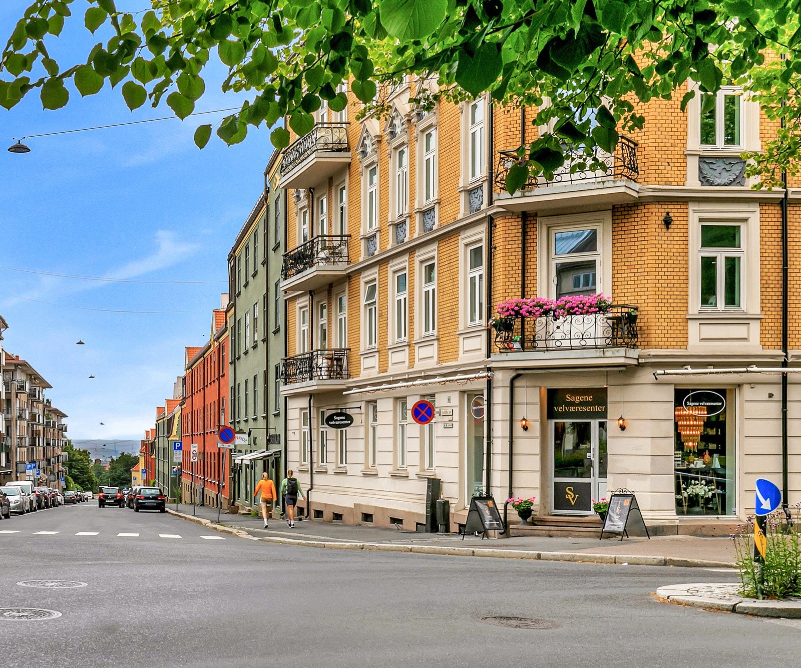 Sagene er et populært boområde med supersentral beliggenhet. Galleribilde
