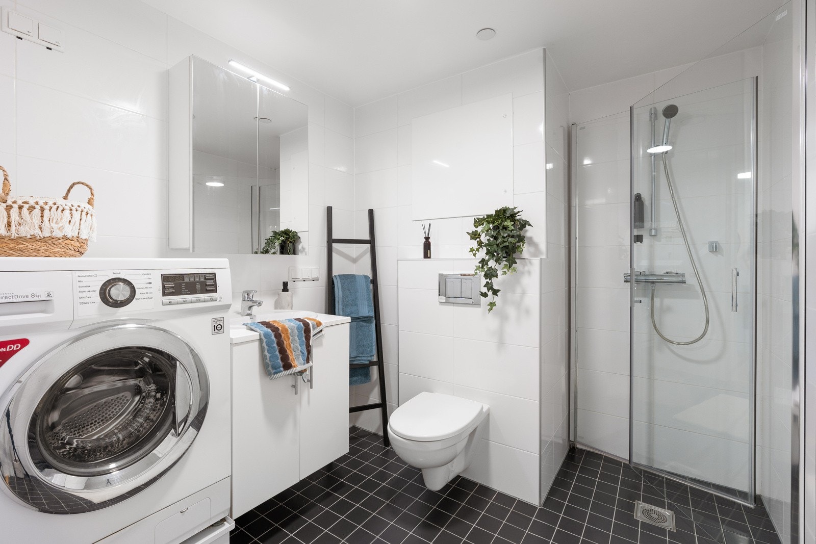 Opplegg for vaskemaskin. Galleribilde