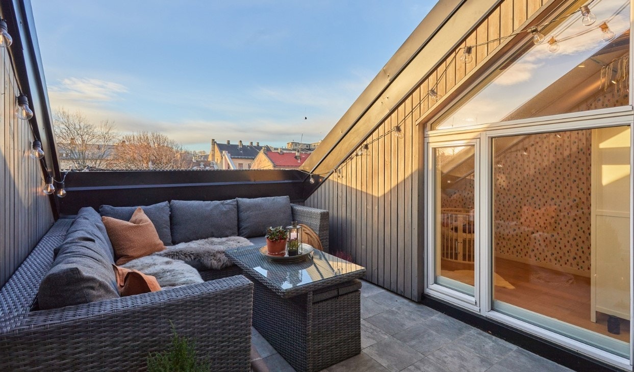 Romslig takterrasse. Galleribilde