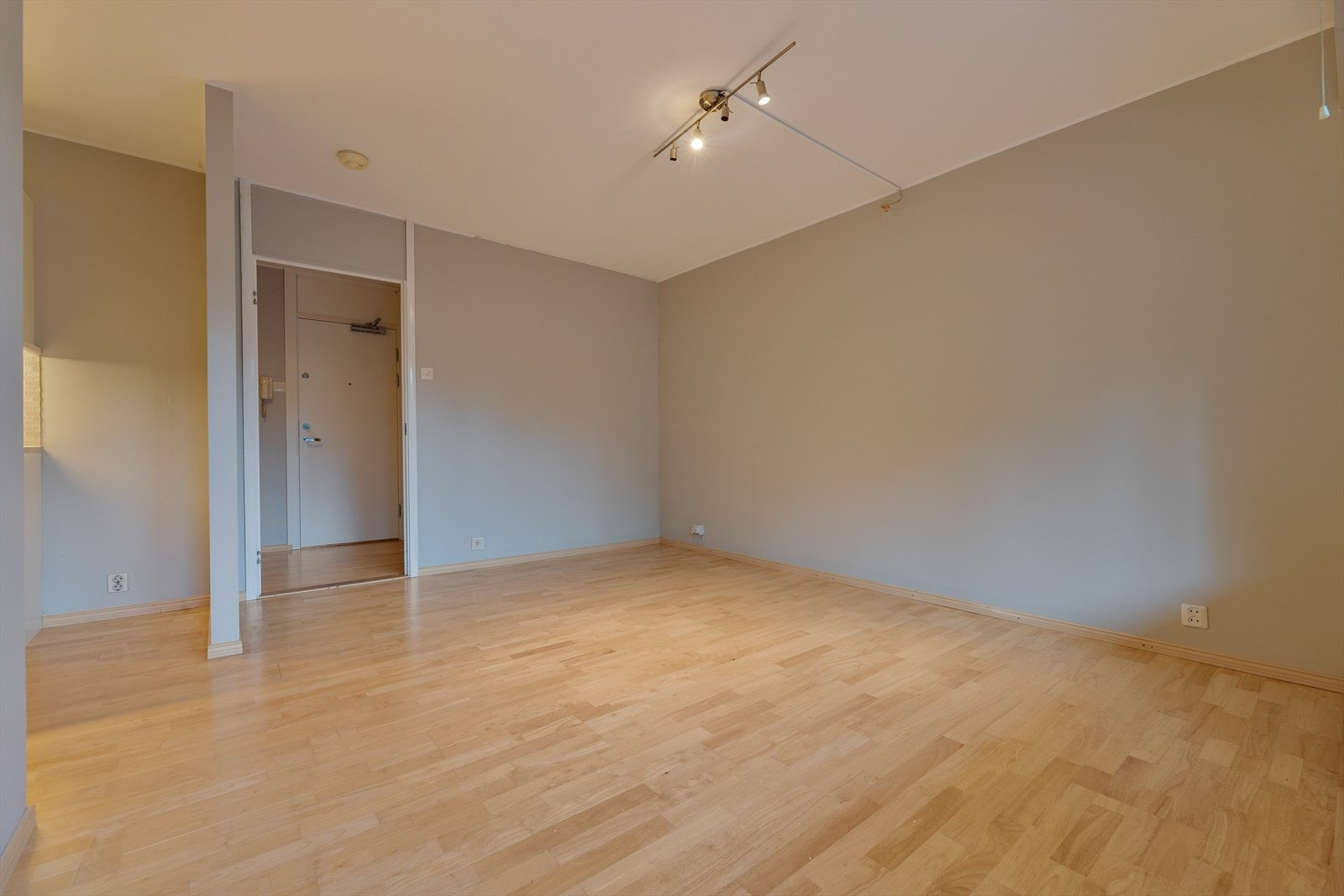 Gode møbleringsmuligheter i stuen Galleribilde