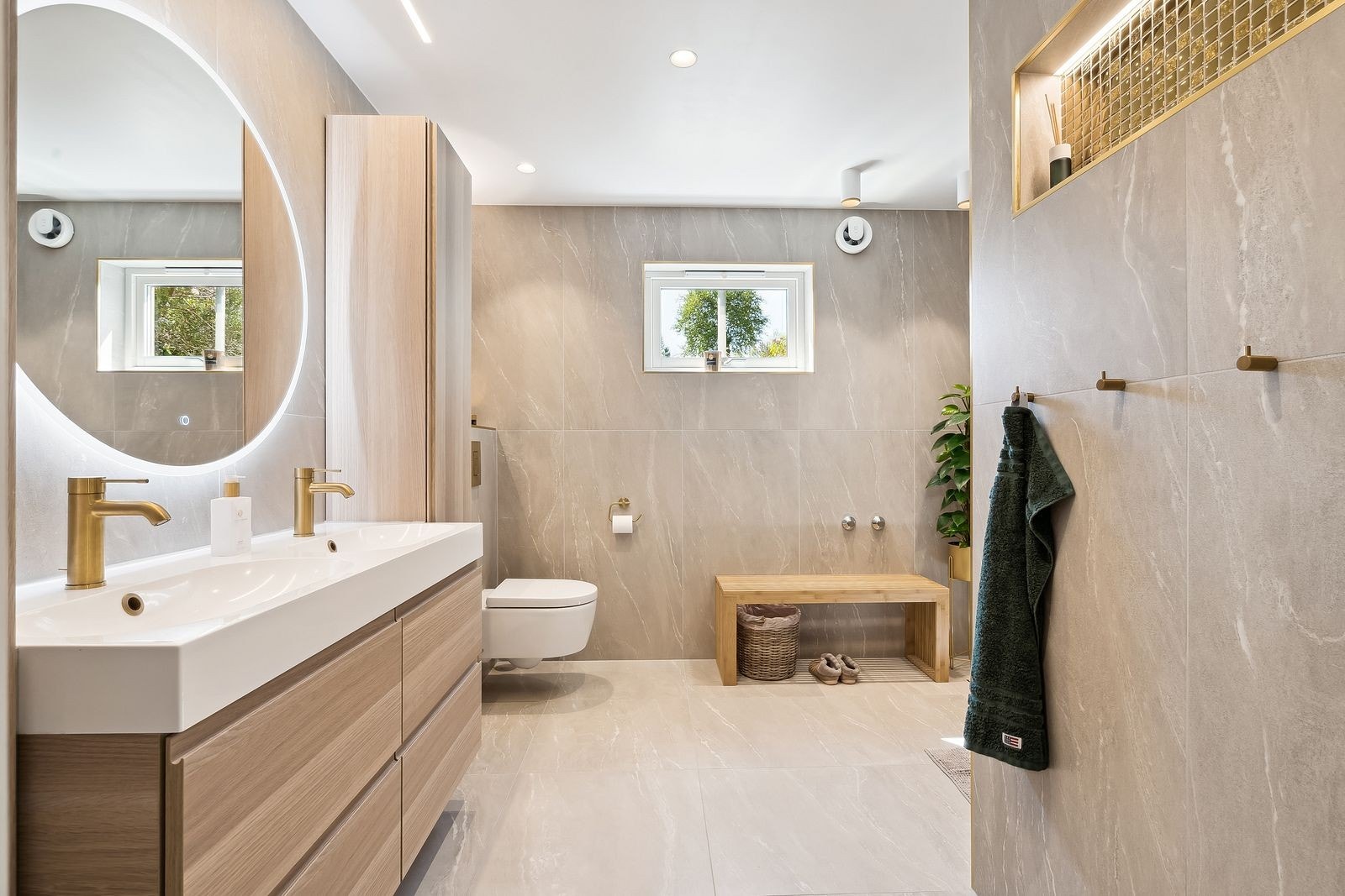 Badet i 1.etg er nyoppusset. Galleribilde