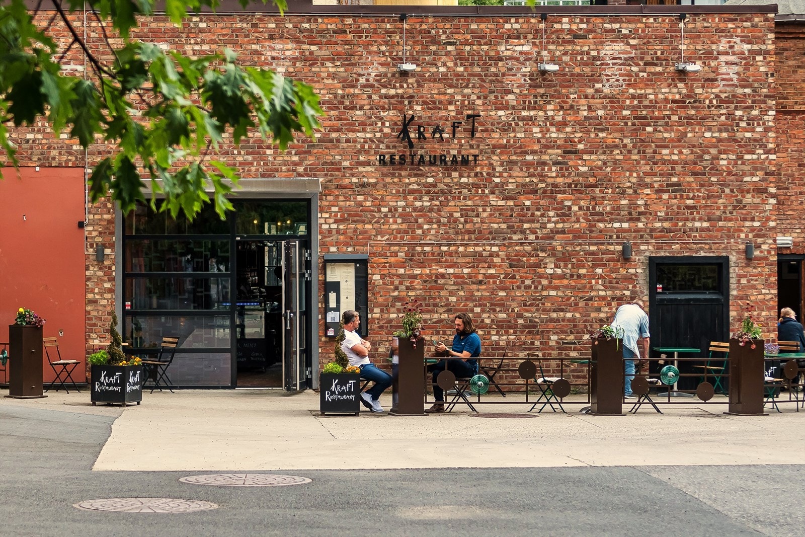 Kraft restaurant i Kværnerbyen har høstet gode anmeldelser for både maten og atmosfæren. Galleribilde